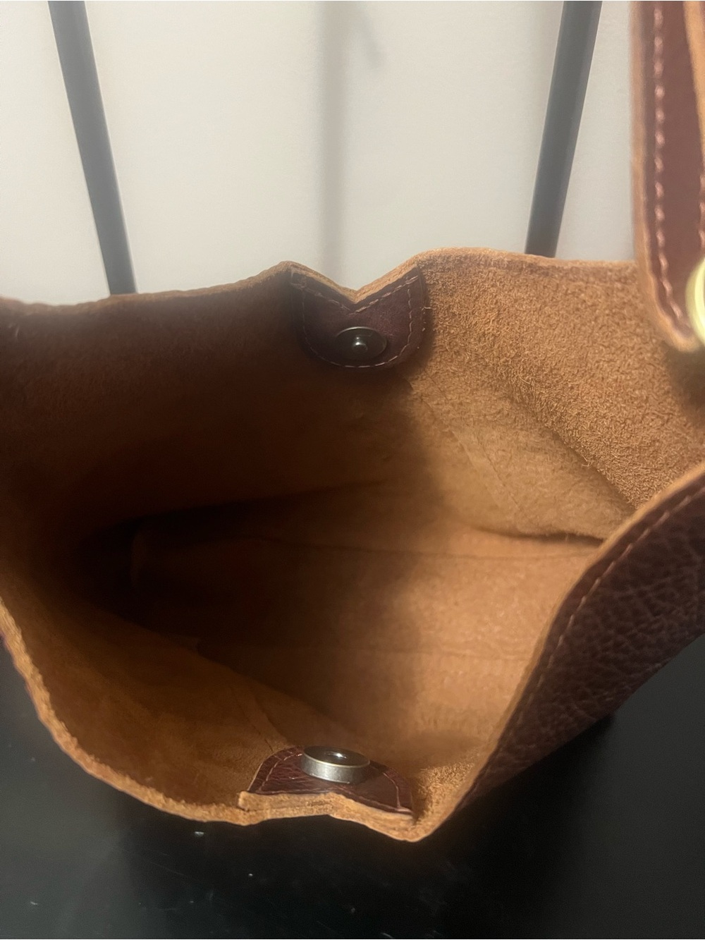 Portland Leather Small Naomi Deep Brown Pebbled Shoulder Bag - Picture 7 of 8